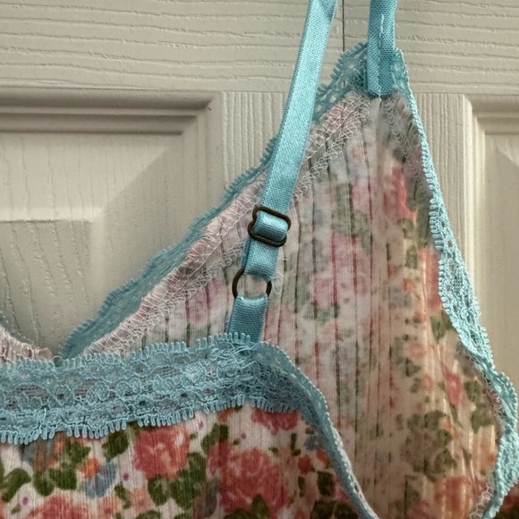 SET OF (2) Wild Fable Lace Trim Ribbed Tank Top Size Large - Picture 13 of 13